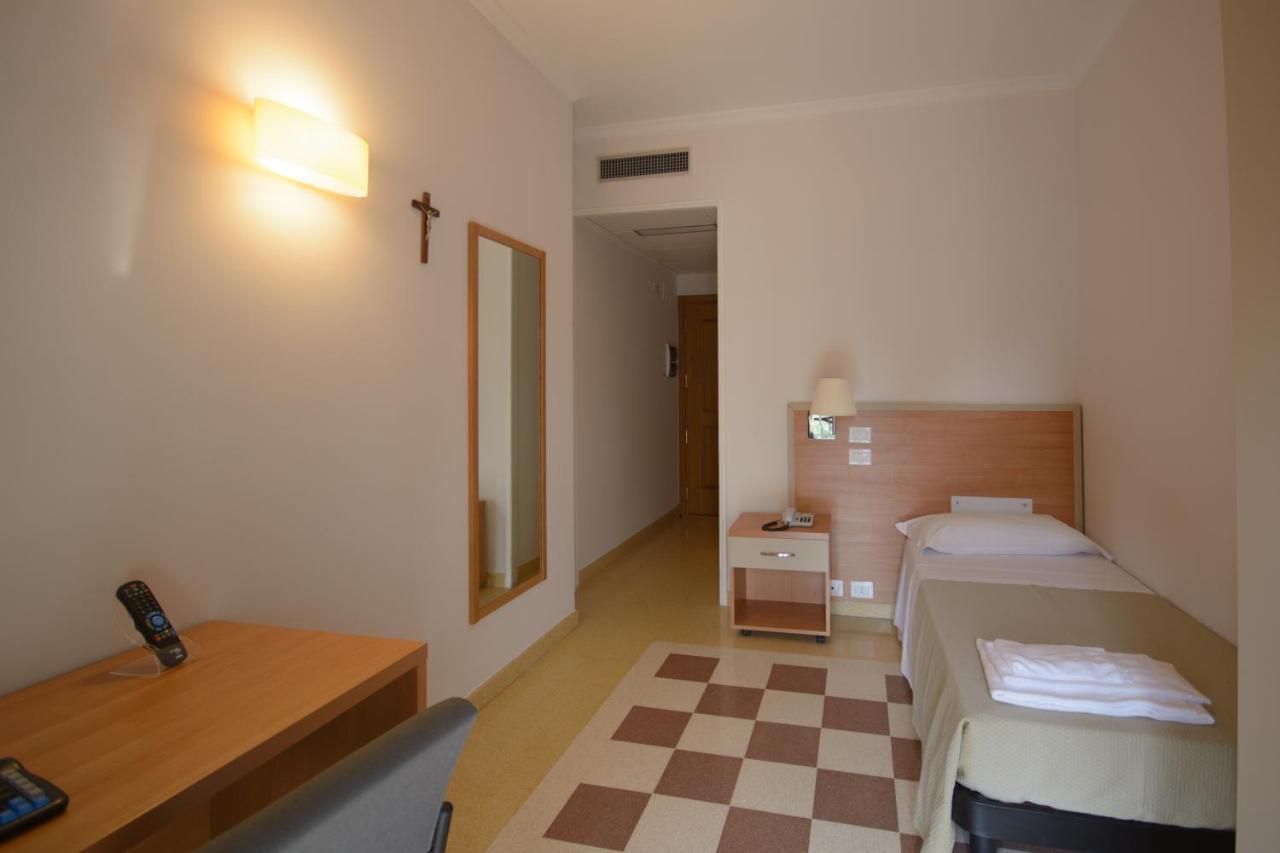 Domus Stella Maris - Casa Per Ferie Ancona Exterior foto